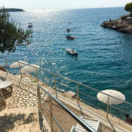 Oaza Aparthotel Primosten